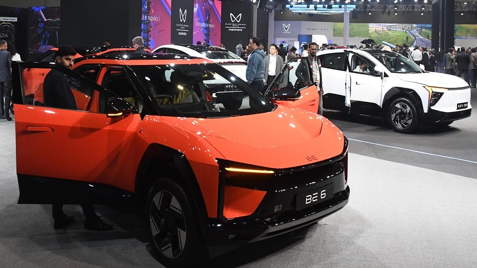 Auto Expo 2025 From today common people will be able to see their favourite vehicles