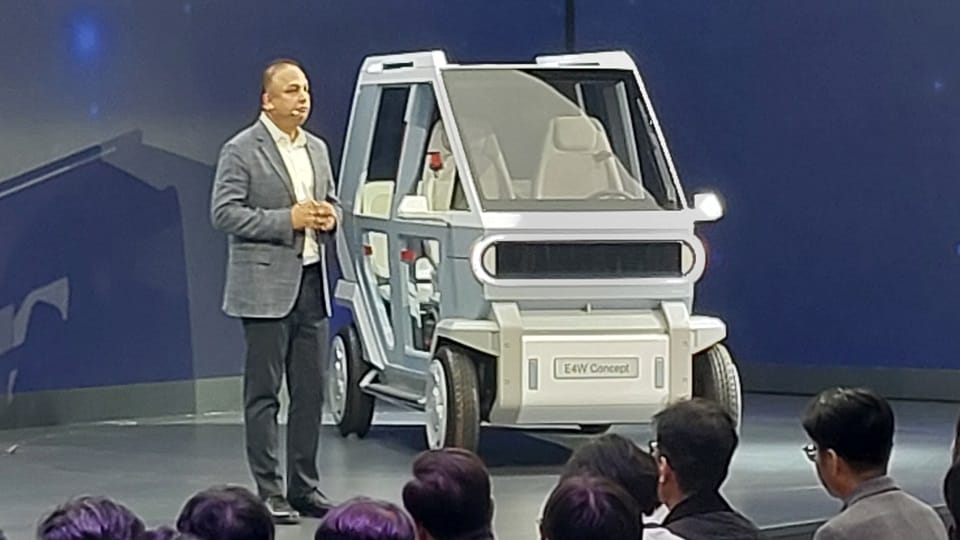 Auto Expo 2025 From today common people will be able to see their favourite vehicles
