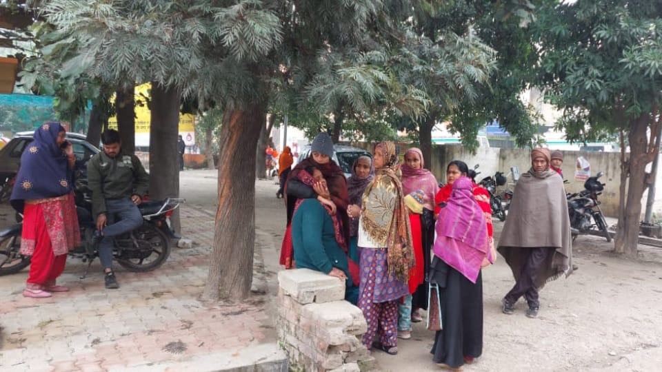nine-month pregnant woman killed her five-year-old daughter and then committed suicide In Bijnor