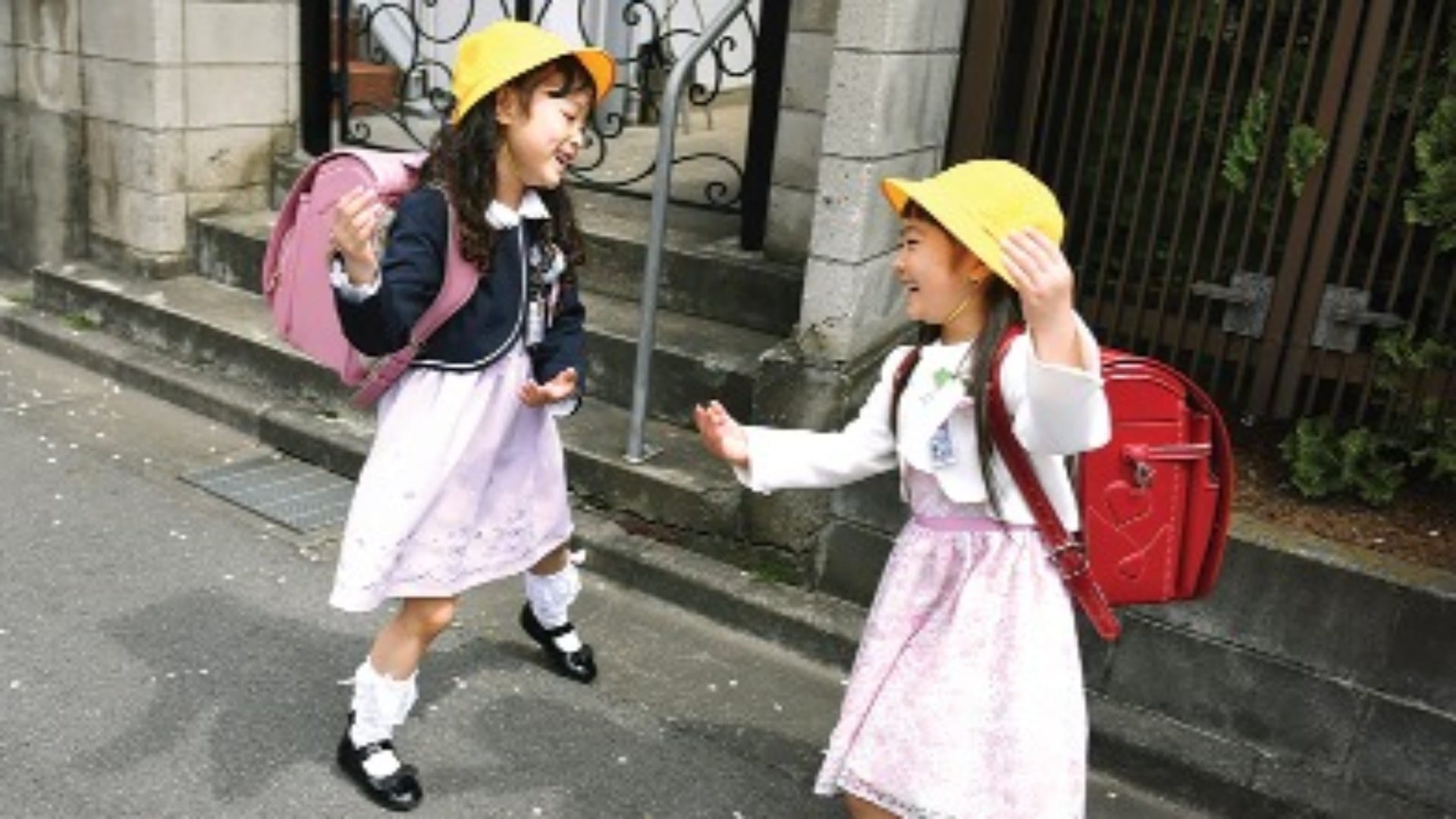 Japan children and magic Learning of self dependence spirit of cooperation humility know big impact things