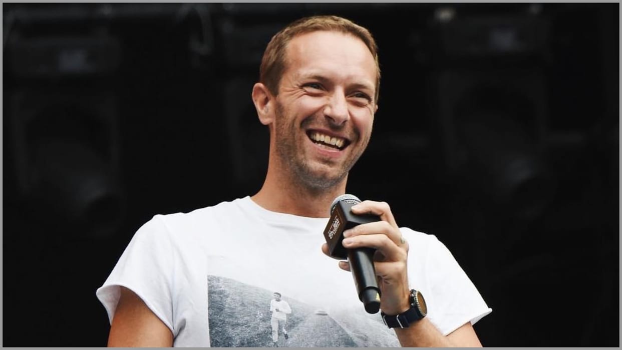 ColdPlay concert ahmedabad frontman chris martin thanks indian fans for support