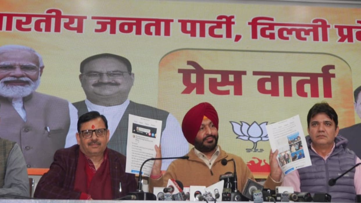 Election Ravneet Singh Bittu says Manish Sisodia could not build school worthy of educating his children