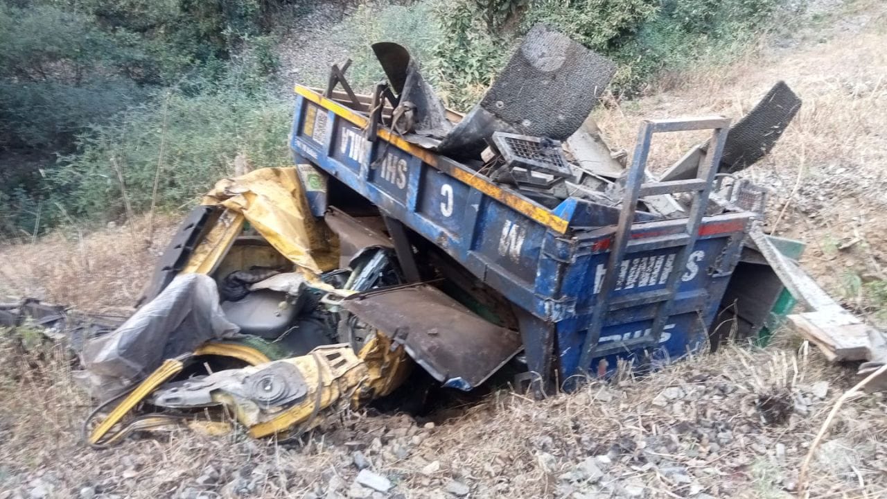 Municipal Corporation truck falls into ditch, driver dies