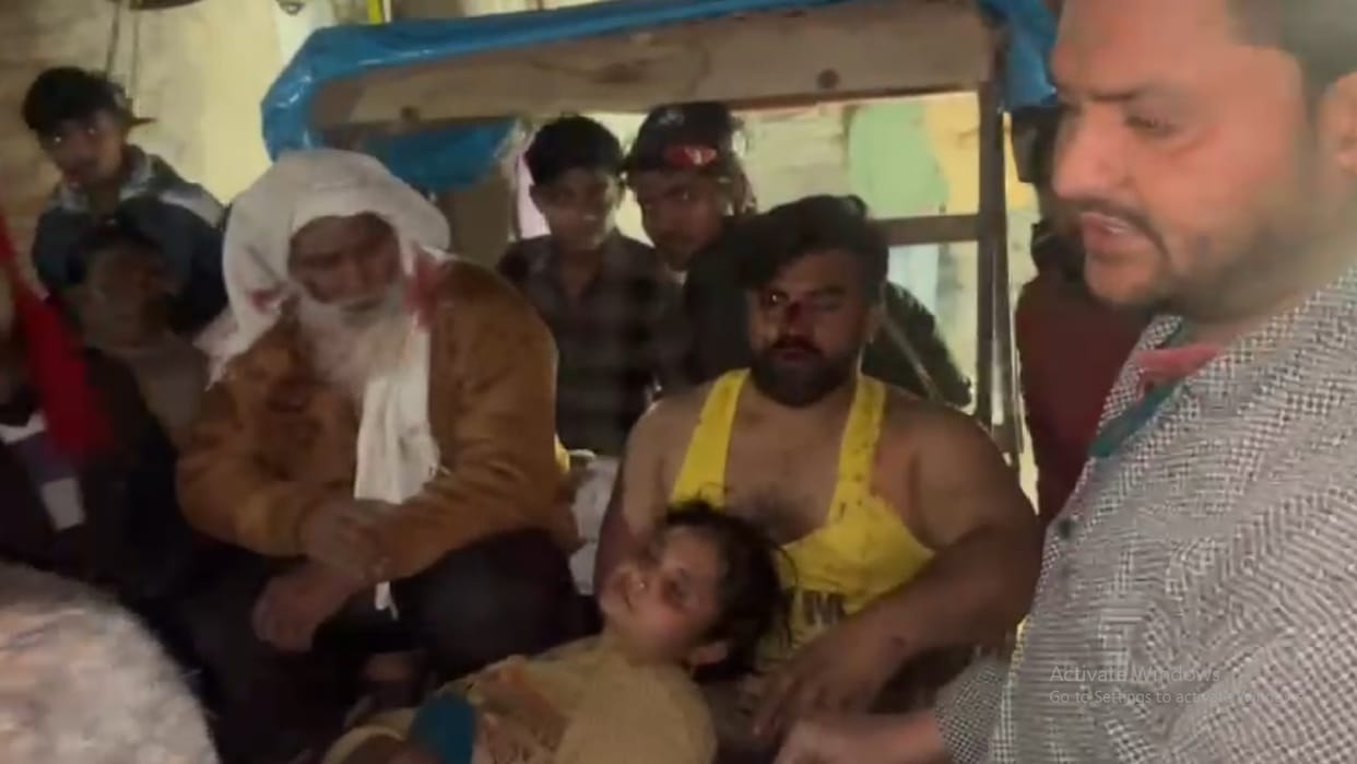 Fighting and stone pelting between two parties in dispute over buffalo hitting in Hapur 11 people injured