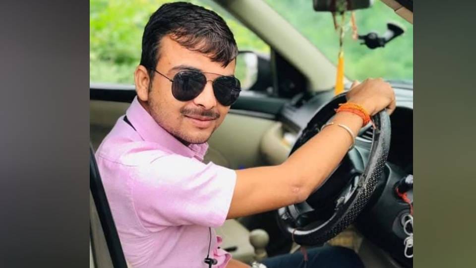 young man died after SUV car hit his bike In Raebareli