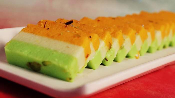 Republic Day 2025 Special Dish Know How to Make Tiranga Barfi at home Recipe in HIndi