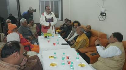 Mahakumbh 2025: काशी आएंगे तीन शंकराचार्य, 3000 अनुयायियों के साथ होगा महायज्ञ; वेद और शास्त्रों पर होगा मंथन Mahakumbh 2025 Three Shankaracharyas will come to Kashi and Maha Yagya will be performed with 3000 followers