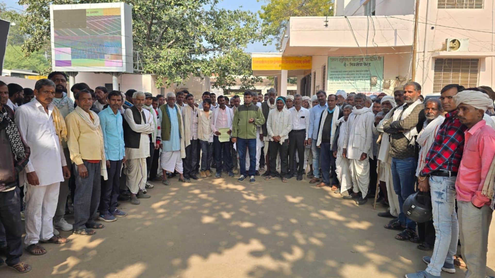 हकीमपुरा को नवीन ग्राम पंचायत बनाने की मांग