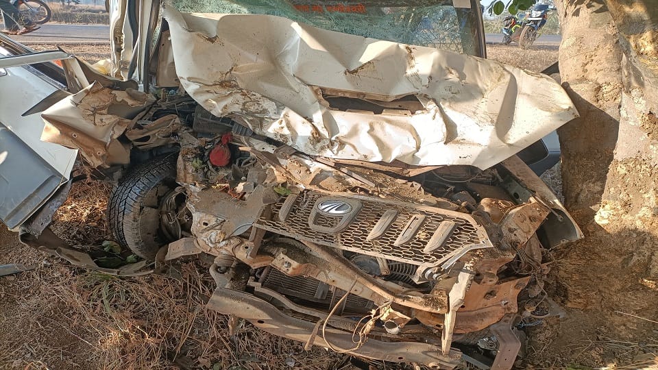 Ramcharitmanas team meets with an accident husband and wife die in Balod