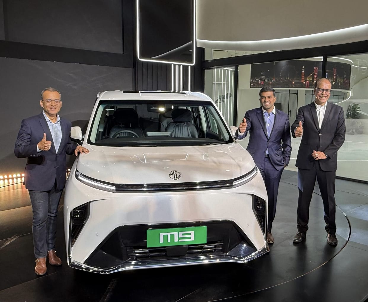 MG M9 EV Luxury Electric MPV Launched in India Know Price Range Features Specifications