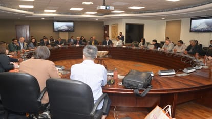 Mahakumbh 2025 15 lakh foreign tourists expected in kumbh