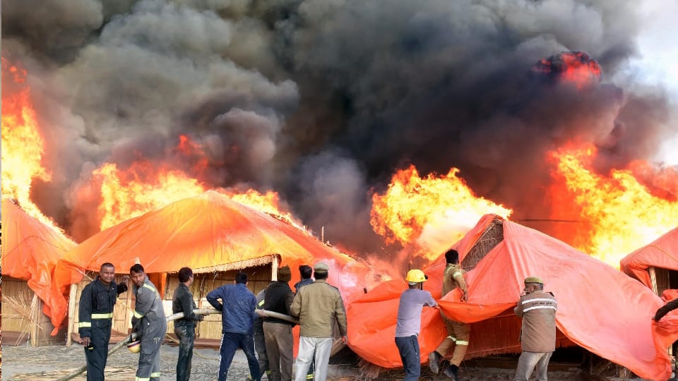 Mahakumbh 2025 Fire News advance preparation of the UP government averted a major accident