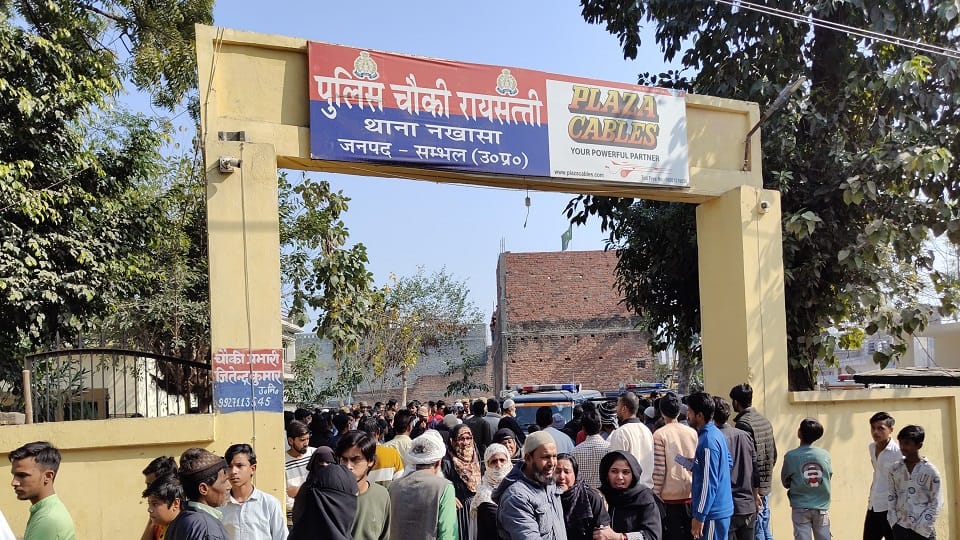Sambhal: Young man dies in police custody, family members create ruckus, all personnel flee from police post