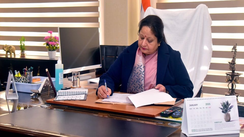 New Aligarh Commissioner Sangeeta Singh took charge