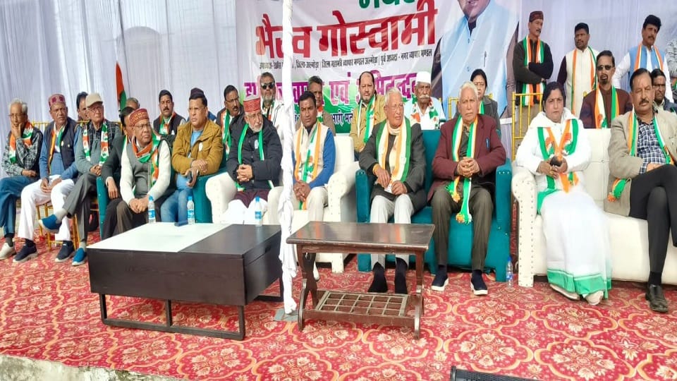 Uttarakhand Nikay Chunav: Public meeting held in support of Congress mayor candidate in Almora
