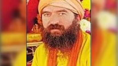 Mahakumbh All the Mahamandaleshwars are foreigners in the Shaktidham Ashram situated in sector 17 of the fair
