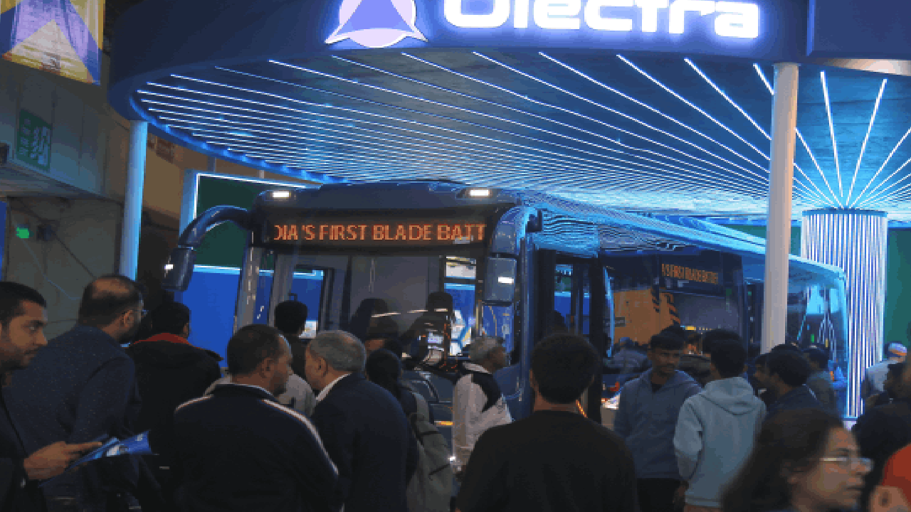 Auto Expo 2025 photos new bus Travel 1 km on e-cycle for 10 paise and Baby roller for narrow roads
