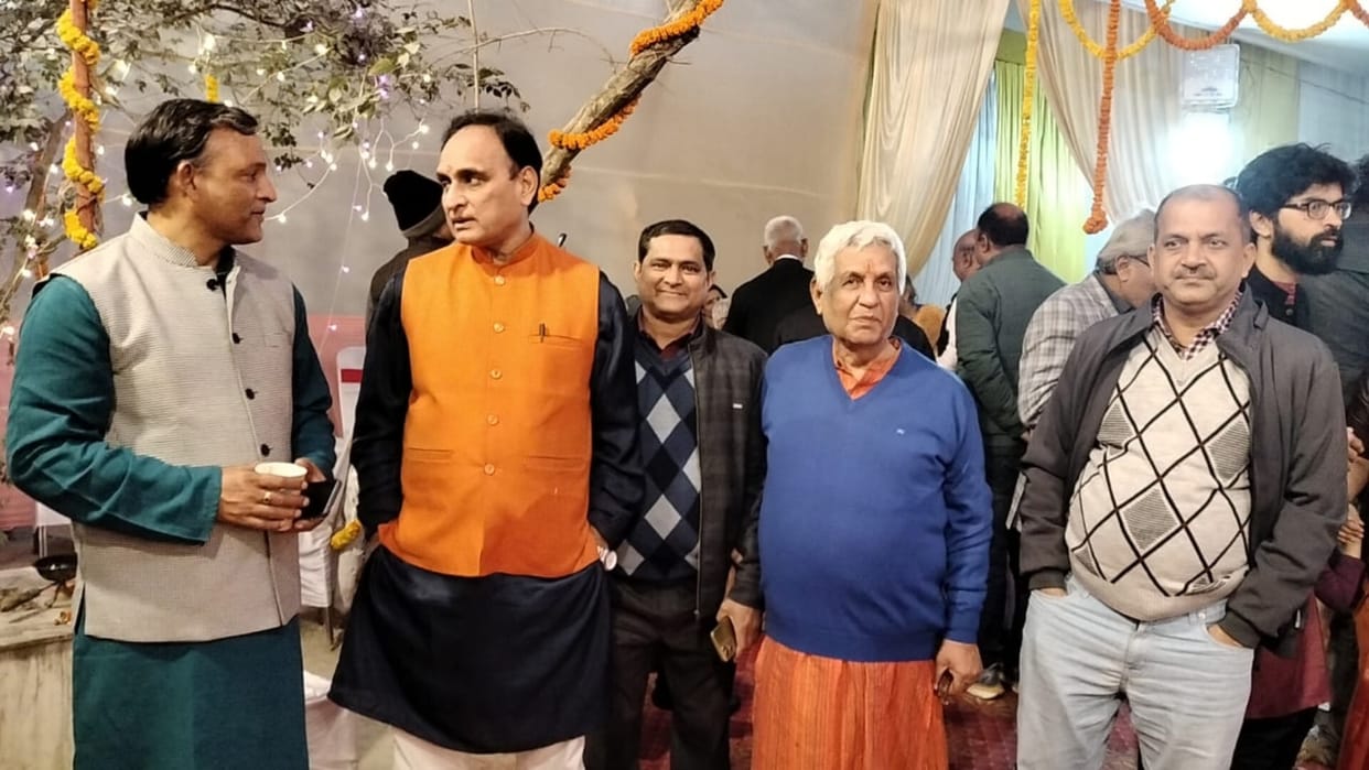Bihar News: Rakesh Sinha advised Tejashwi Yadav to go to RSS Shakha, says then he will not ask caste of sadhus