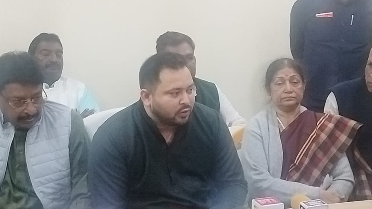Bihar: Tejashwi Yadav said - Bihar has become Gangotri of corruption: CM Nitish also targeted