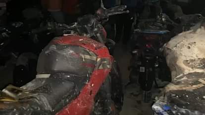 Bihar News Fire broke out in bike agency in Vaishali due to short circuit many bikes burnt