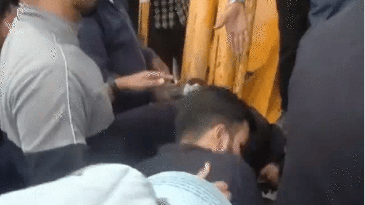 Indore News Woman Gets Stuck in Crane During Sewerage Work in Indore, Protests Erupt Over Negligence
