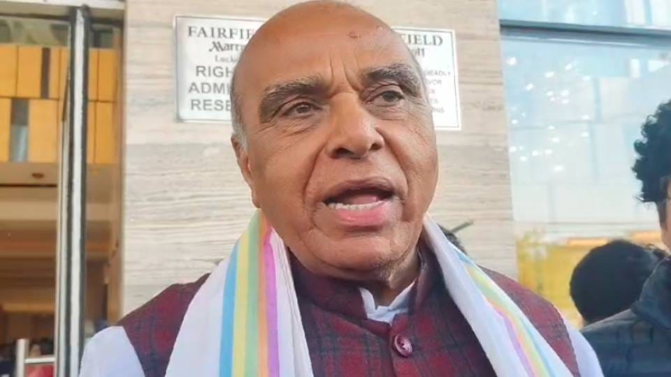BJP MP Jagdambika Pal said Rahul Gandhi should either give proof or apologize for allegations against Election