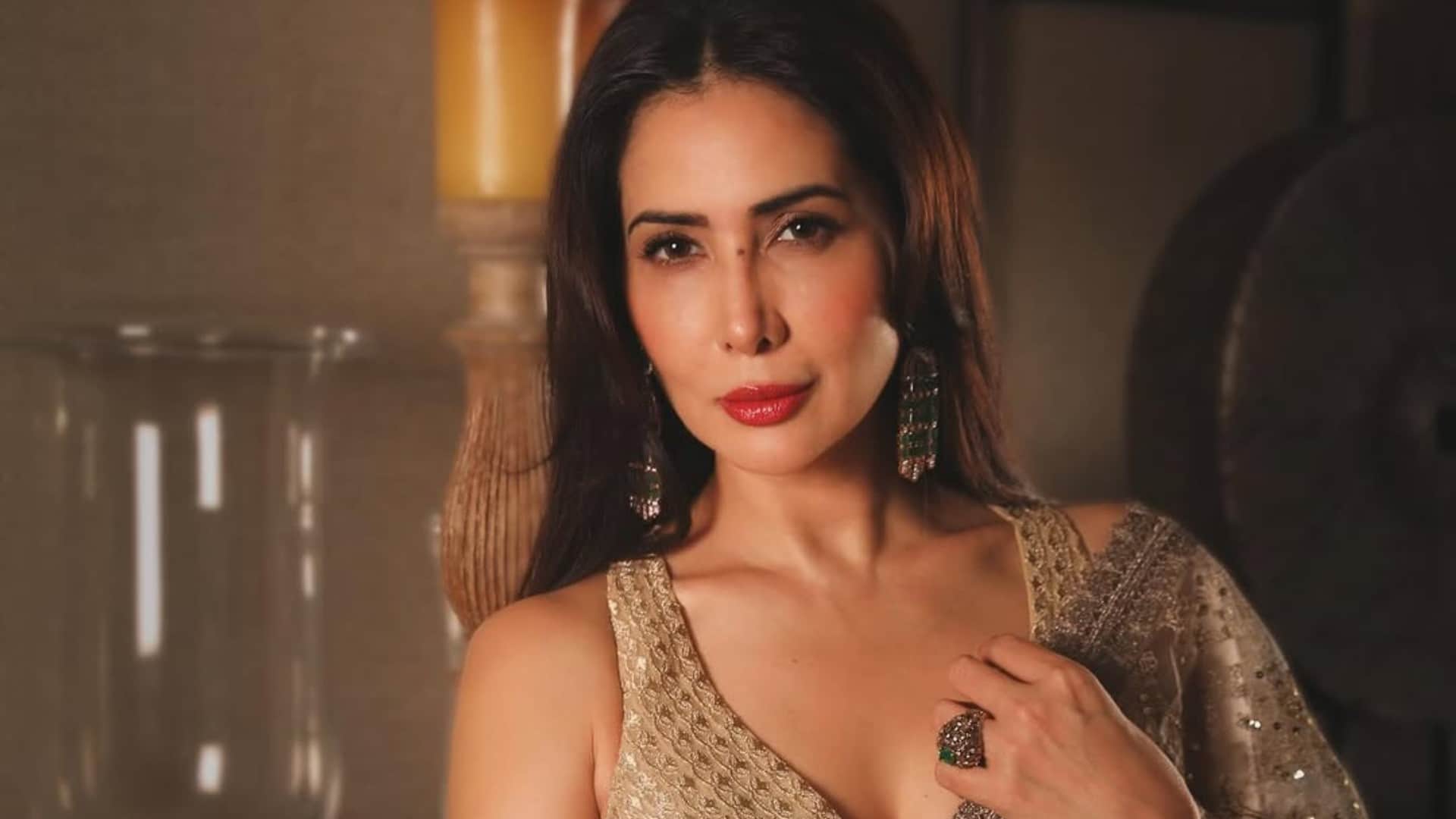 actress Kim Sharma birthday know what is she doing these days where does actress Kim Sharma live