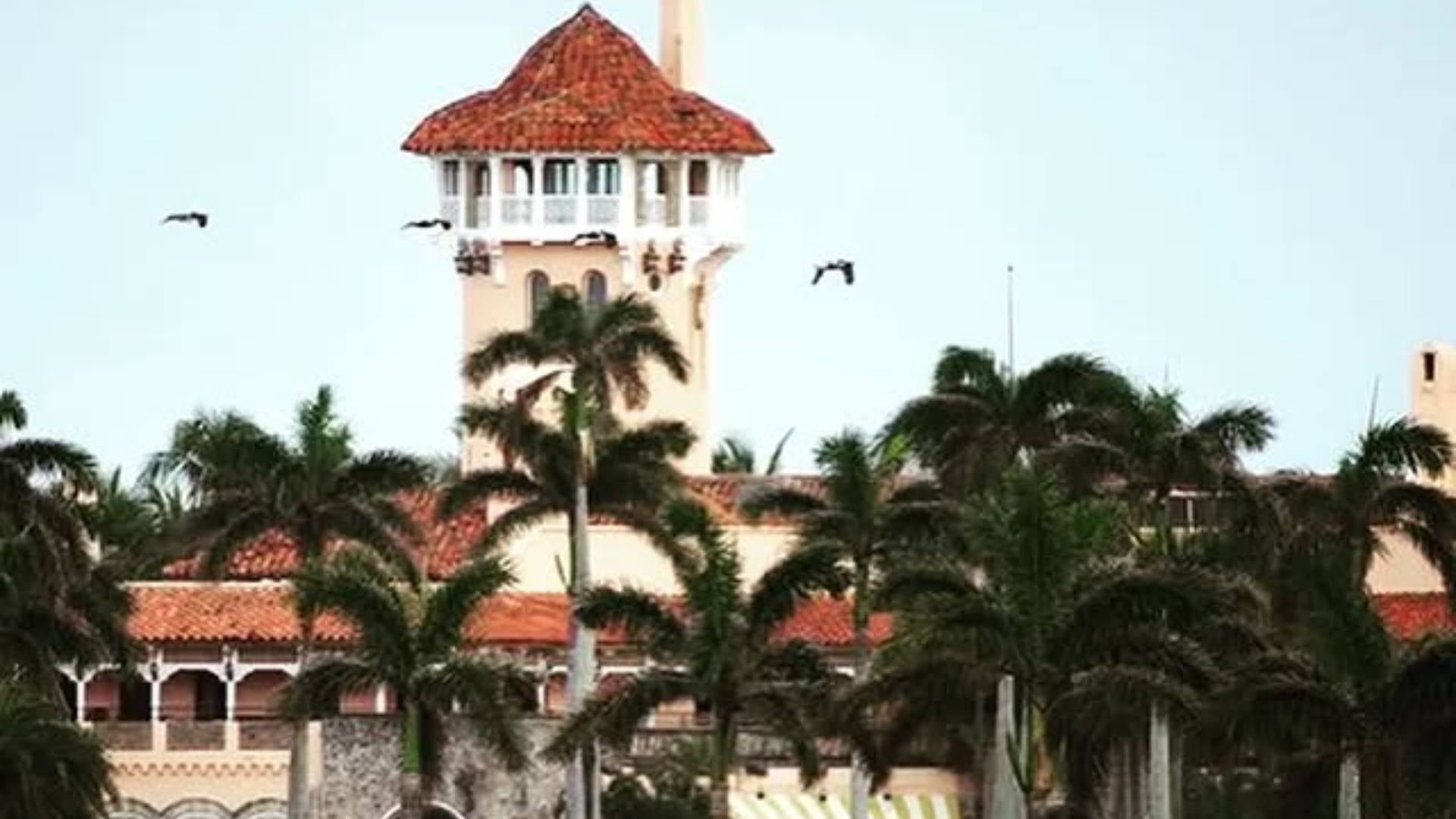 Donald Trump Winter White House Know About US President Luxurious Lifestyle and Pictures of his home Disprj