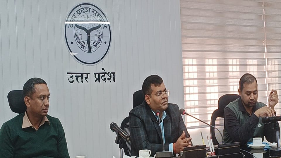 Aligarh DM Sanjeev Ranjan conversation with journalists