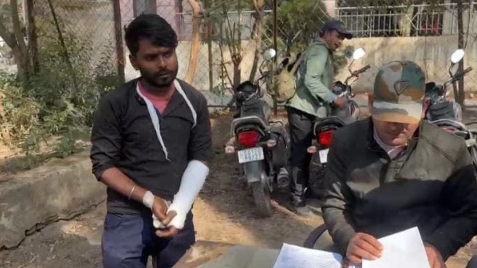 dosa maker beats up pani puri vendor due to personal rivalry in Korba