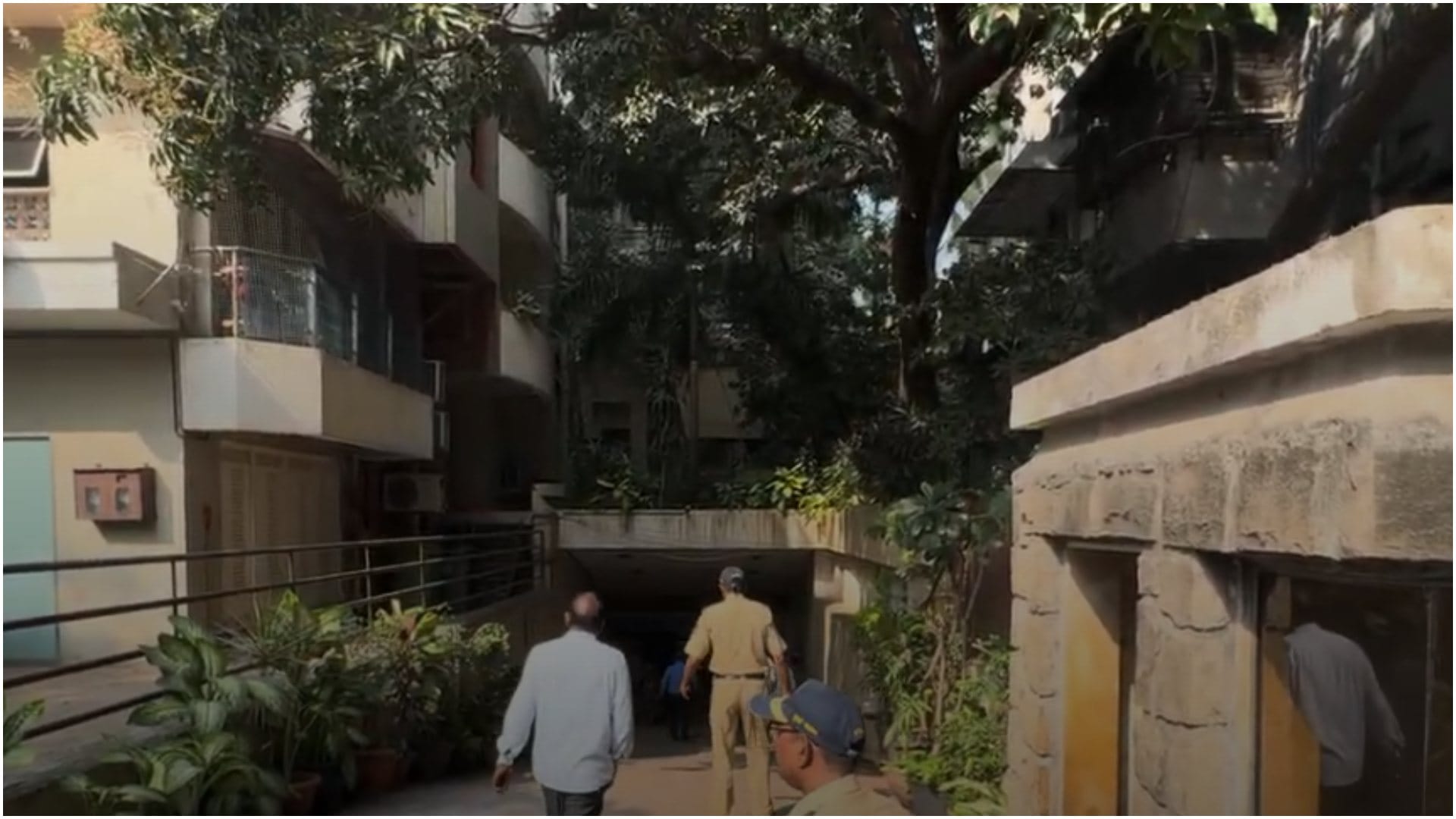 Saif Ali Khan Attack Case: Actor Discharged From Lilavati Hospital six days after knife attack