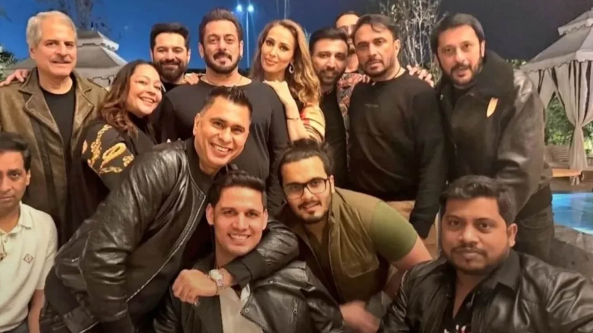 Salman Khan stands close to Iulia Vantur in UNSEEN PIC from Sikandar actor Jamnagar birthday goes viral
