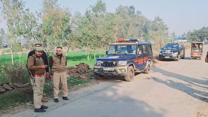 Bijnor: Murder of a farmer by stabbing him with a sharp weapon in front of his mother on the farm