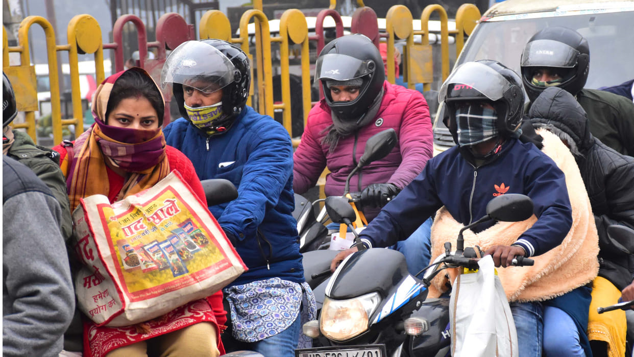 Temperature dropped by five degrees in Gorakhpur, cold increased - trains, flights affected