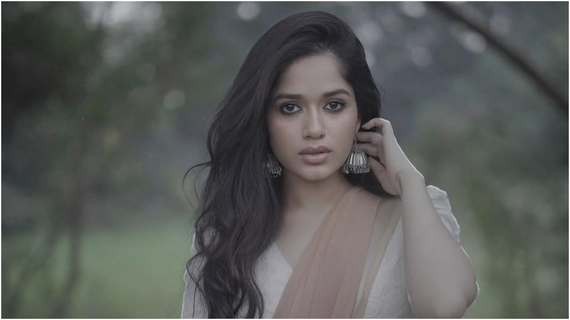Jannat Zubair Rahmani surpasses shahrukh khan in instagram followers check how many she gets