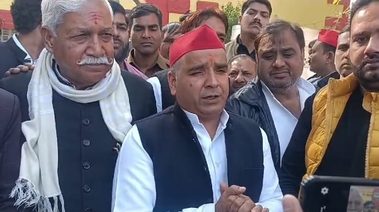 Dharmendra Yadav said MLA is not treated in jail fake encounters are happening in Uttar Pradesh