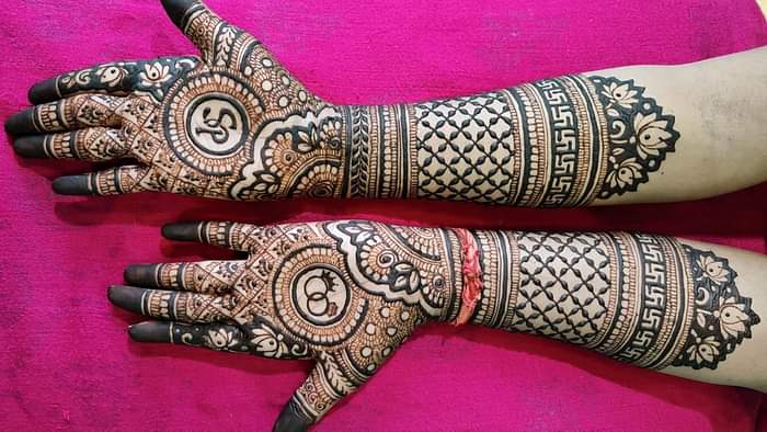 latest engagement mehndi designs simple and beautiful front hand