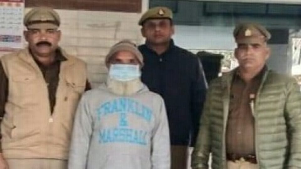 Bijnor: When he stopped from cutting a tree, younger brother and nephew beat him to death
