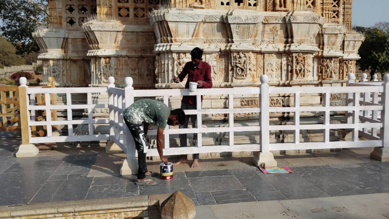 Chittorgarh Fort Now you will not be able to touch it you have to gaze at historic Vijay Stambh from distance