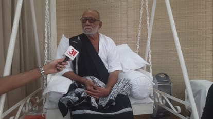 Morari Bapu: God's creation of Kumbh on the wheel of the world is amazing