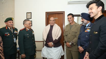 Sky Force Screening Rajnath Singh attended with Akshay Kumar and veer pahariya also shared pictures on Social