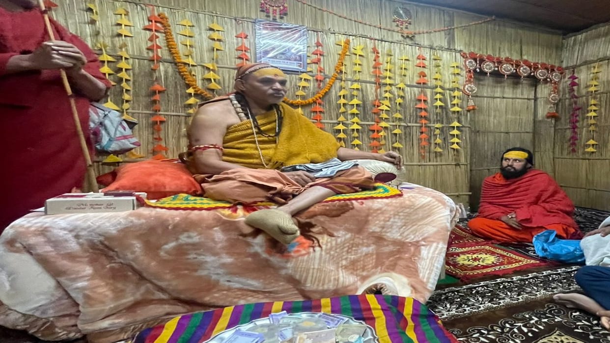 Shankaracharya Avimukteshwaranand said: The world is the idol of Virat Purusha, rivers are its nadis.