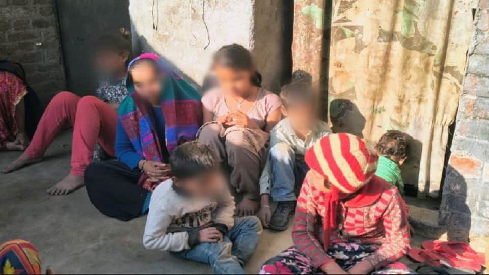 widowed woman troubled by poverty committed suicide in Etah Of UP
