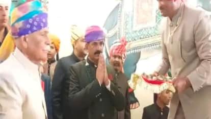 Marriage was conducted in Bundi for one rupee and coconut