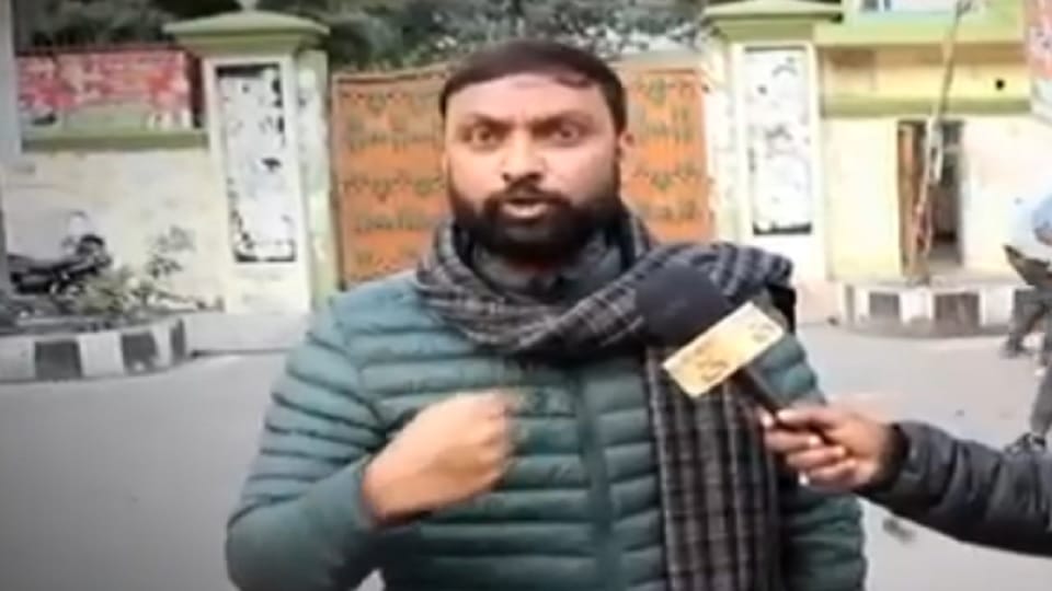 Meerut: SP leader announced... I will give a reward of one lakh to the person who cuts the tongue of Raju das