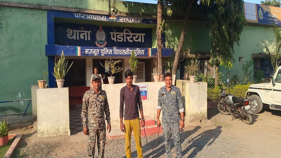 Minor girl kidnapped and Harassment police arrested accused from Pune in Kabirdham
