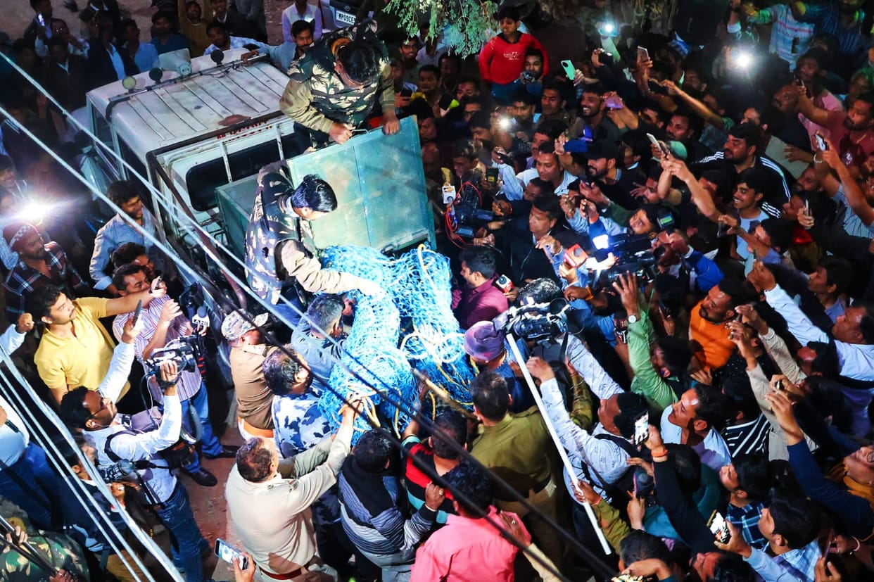 Indore News: Leopard entered the residential area of Indore, rescued after three hours of effort by making i