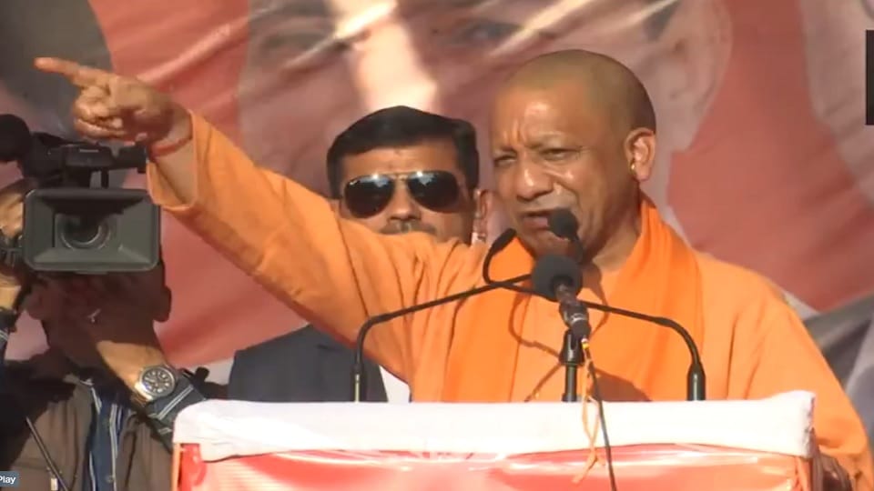 Lucknow: Made objectionable comment on Chief Minister, after FIR police is searching for the accused