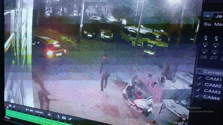 Encounter Between Police And Miscreants Late Night In Chandigarh, Man Escaped After Freeing His Friend – Amar Ujala Hindi News Live