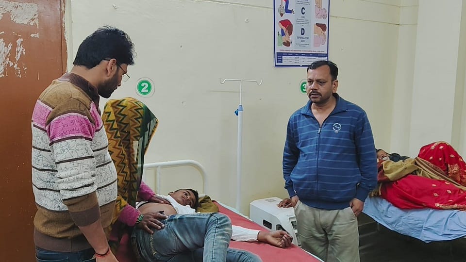 tractor hit a tempo of passengers two died half a dozen people injured In Agra